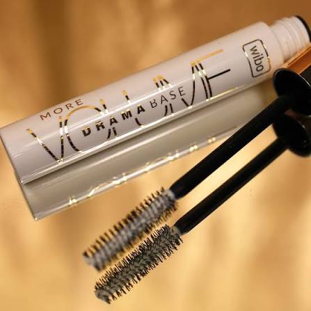 EYELASHES BASE MORE VOLUME DRAMA PRIMER
