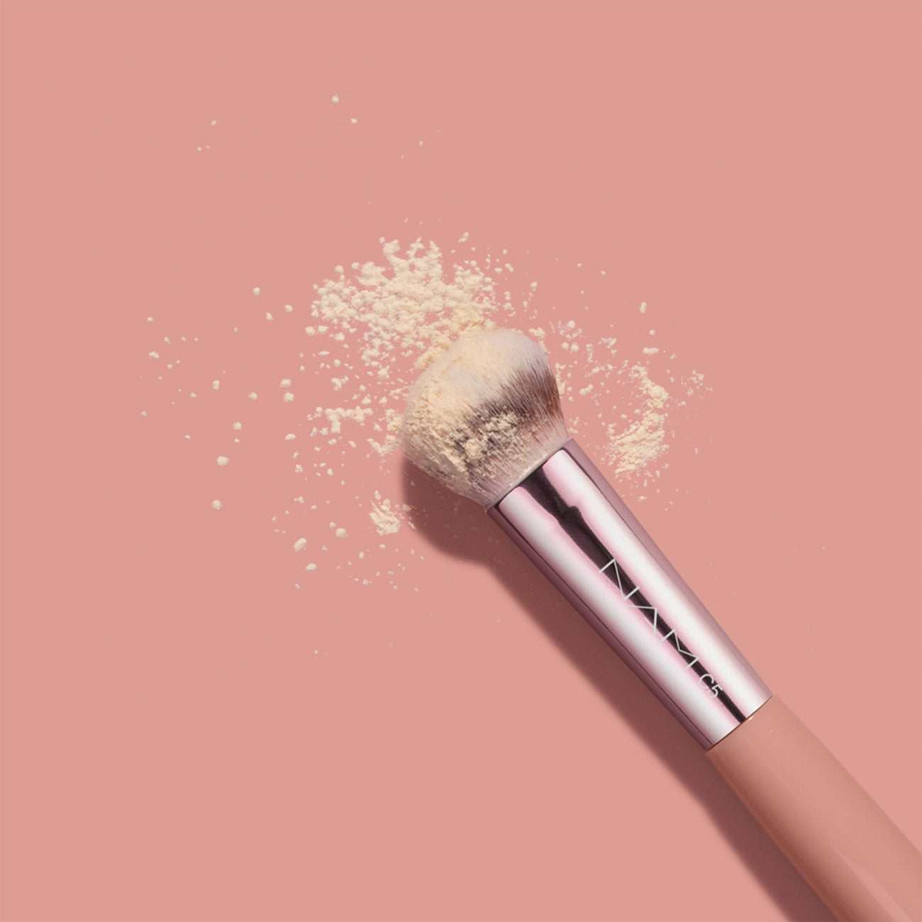 KABUKI BRUSH
